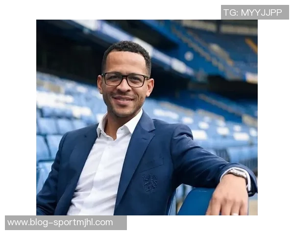 天空报道罗塞尼尔周三现场观战切尔西比赛随后接任球队主帅职位 天空报道罗塞尼尔周三现场观战切尔西比赛随后接任球队主帅职位