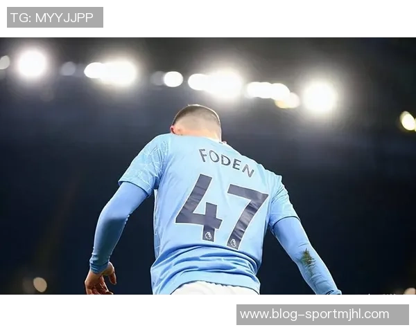 本周欧冠最佳阵容揭晓奥斯梅恩梅里诺福登丹伯恩领衔出战